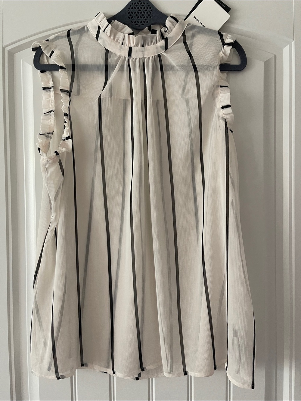 Who What Wear Cream Stripe Sheer Sleeveless Blouse XXL